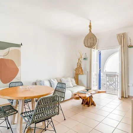 Casa Lina Large Apartment, Access * Aliki (Paros)